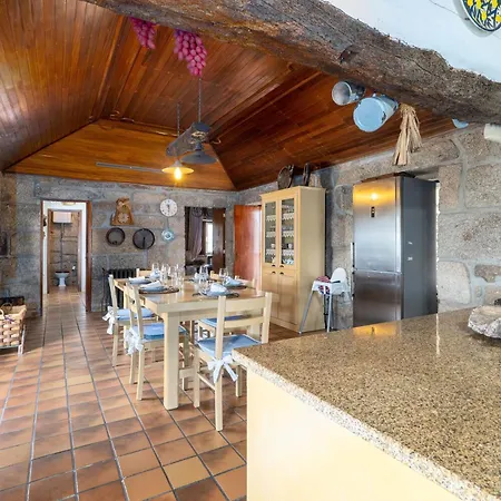 Holiday home Quinta Do Carvalhal Alojamento, Penafiel